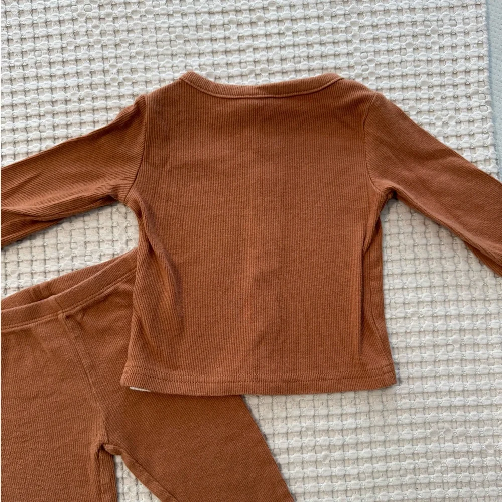 Carter’s Ribbed Knit Long Sleeve Snap Front Top & Pant Set 9m Brown